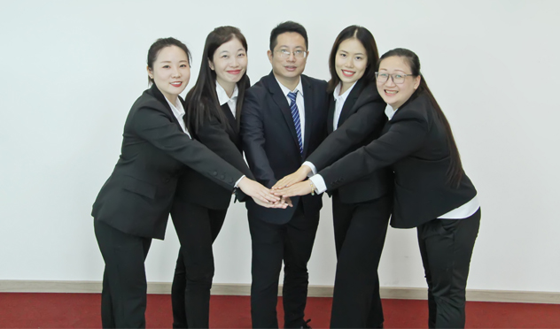 【九游会老哥必备的交流社区团队】员工风采
